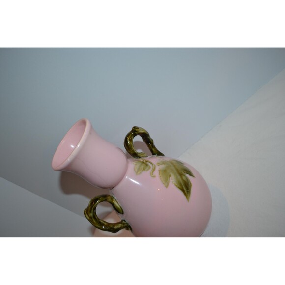 Vintage Vase Pink with Green Grapes Handles Hull Tokay 1950s Collectible - Picture 5 of 5